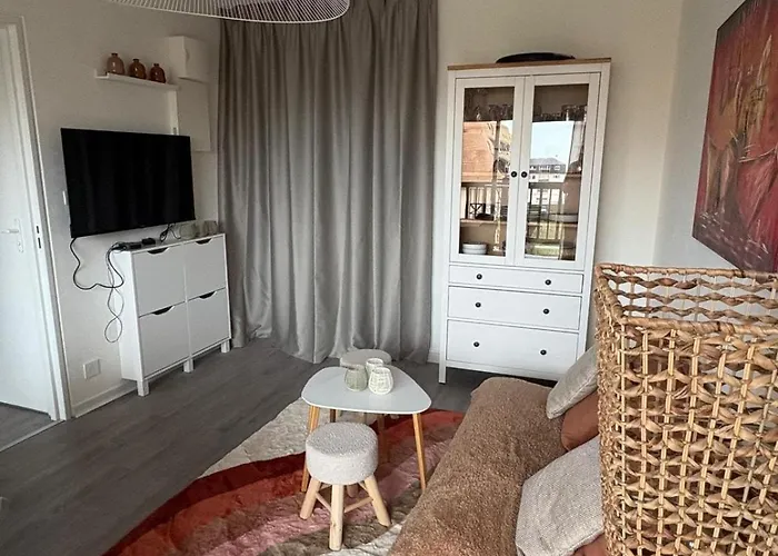 App T2 Cosy Refait A Neuf, Parking Prive, Linge De Maison Et Menage Compris *